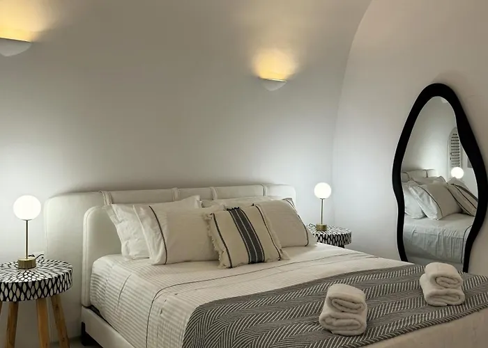 Ater Albus Collection By K&k Villa